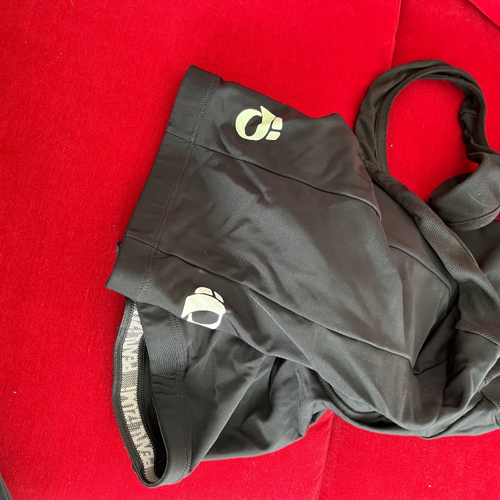 pearl izumi bib women's M (a bit larger)